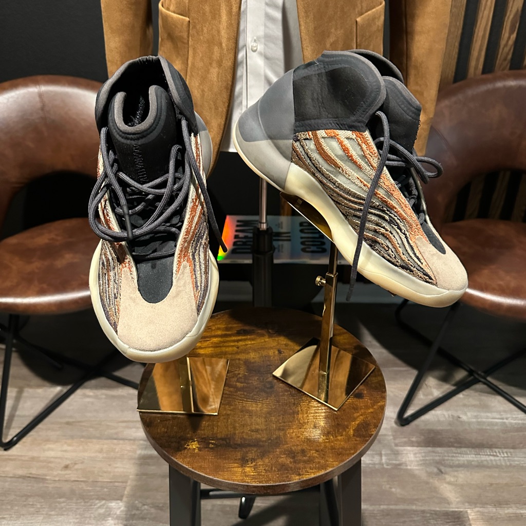 Adidas Yzy Qntm